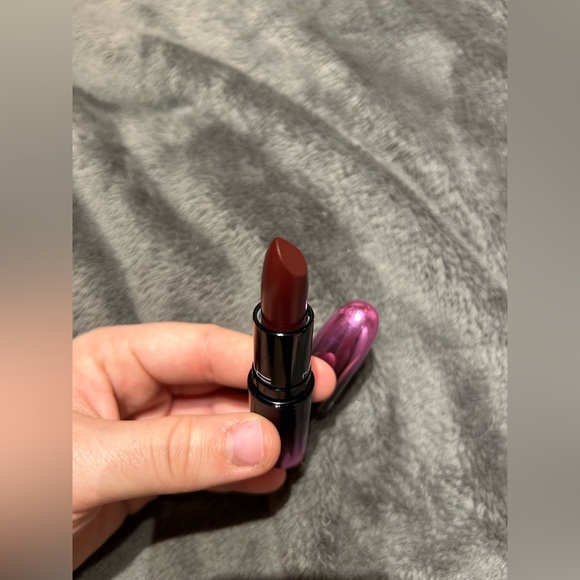 M.A.C Love Me Lipstick - Picture 4 of 4